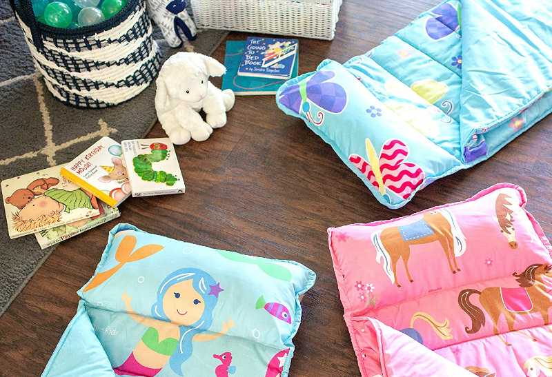 lécole maternelle A1 la crèche 60 x 80 cm Belupai Sac de couchage pour bébé tapis de sieste pour enfants avec oreiller amovible et couverture Convient pour la maison 
