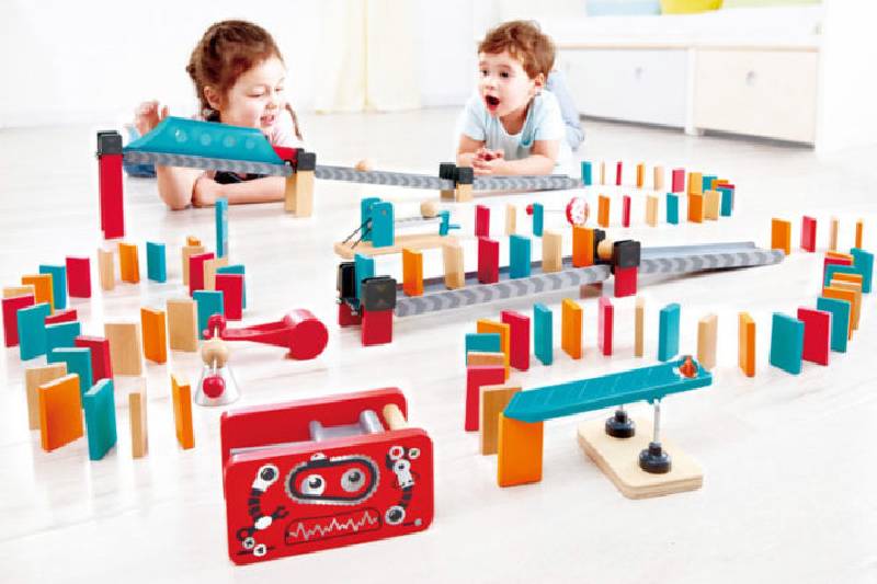 Meilleurs jouets et cadeaux pour robots : Dominos de robots Hape