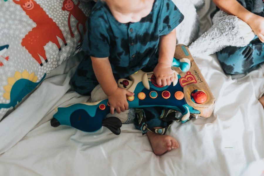 Bébé d'un an : nos idées de cadeaux et jouets