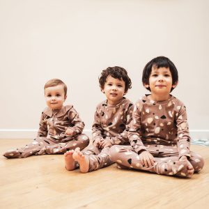Comment choisir un pyjama pour bébé et enfant : astuces et conseils ?